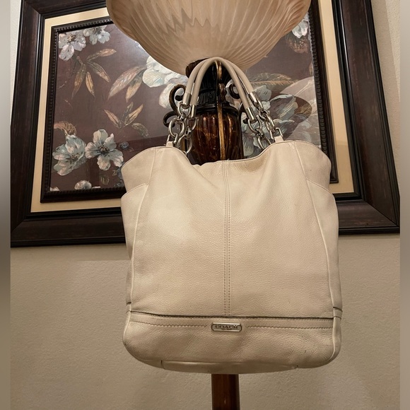 ❤️Sold❤️Coach please check all picture of condition - Picture 6 of 17